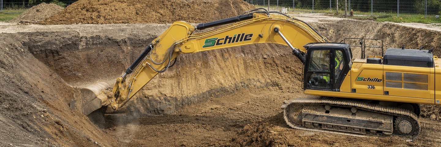 Abbruch einer Mauer mit der Abbruchzange